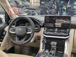 تۆیۆتا لاند کروزەر